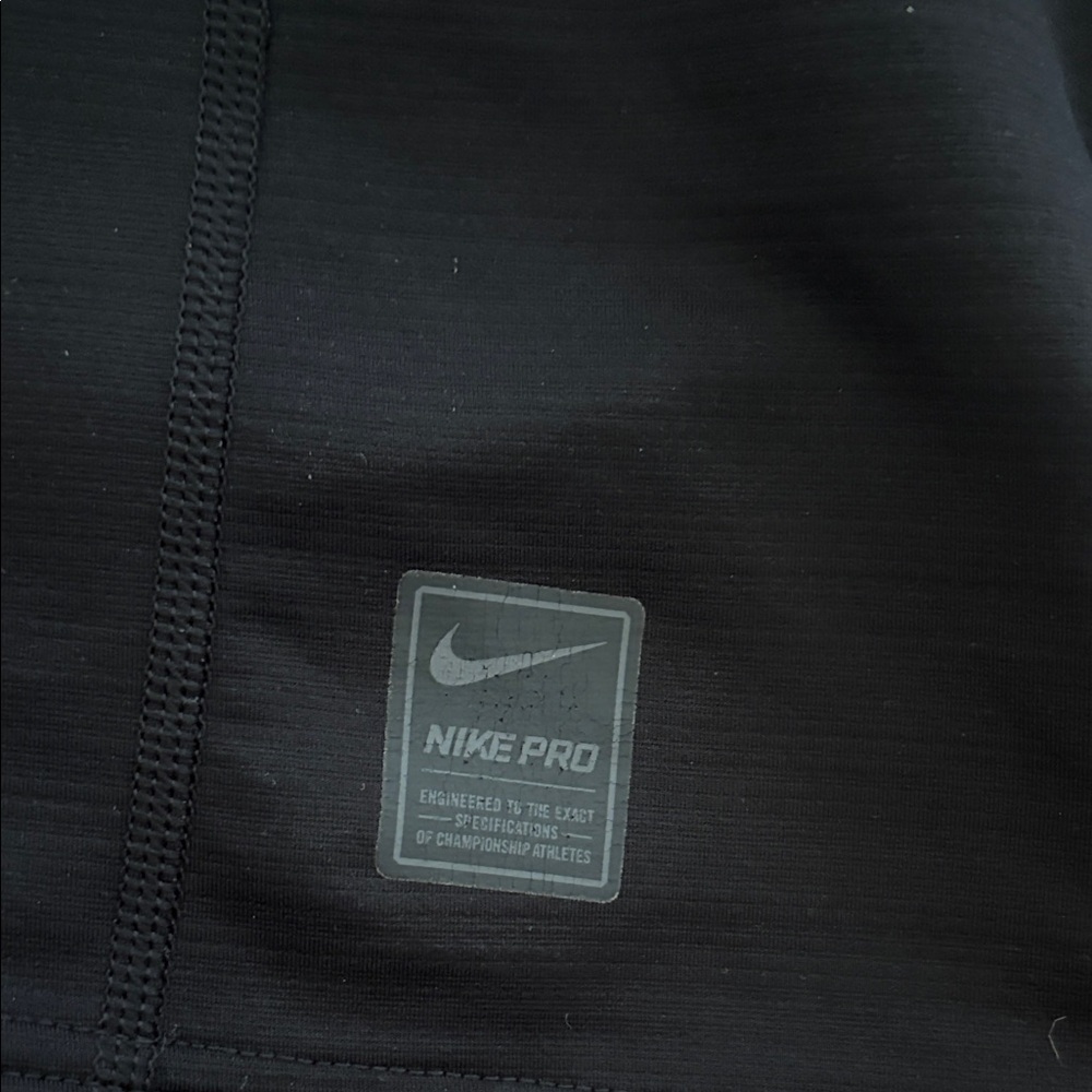 Nike Pro Black Performance Top - Picture 4 of 7